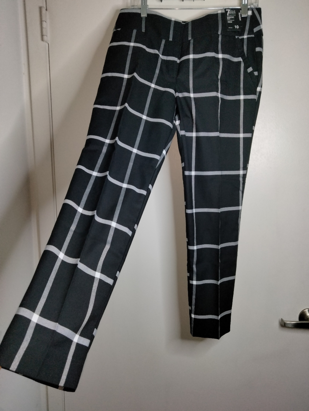 New York & Company (Size 10) Black & White Windowpane Ankle Crop Pants (NEW-NWT)